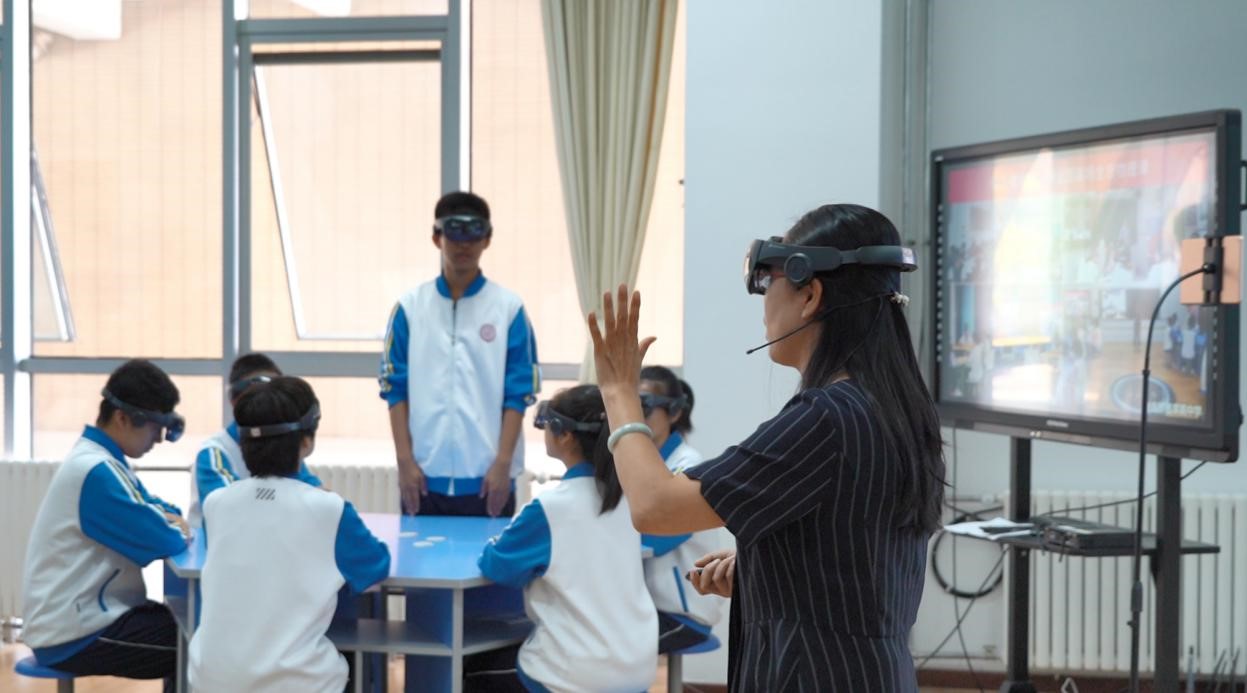 提高自主性，減少認(rèn)知負(fù)荷...VR/AR助力教育“事半功倍”