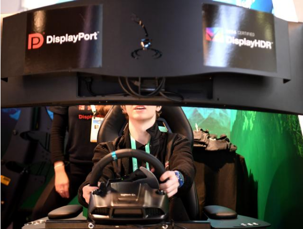 VR & AR 涼而復熱了