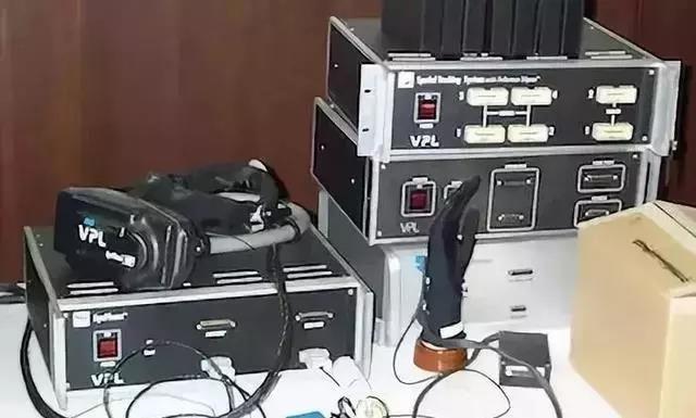 一分鐘，帶你了解VR的前世今生